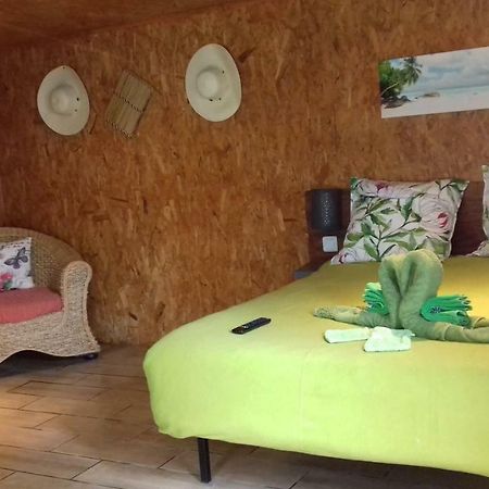 Ferme Lebon Papillon Le Chalet Kayamb Le Tampon Exterior photo