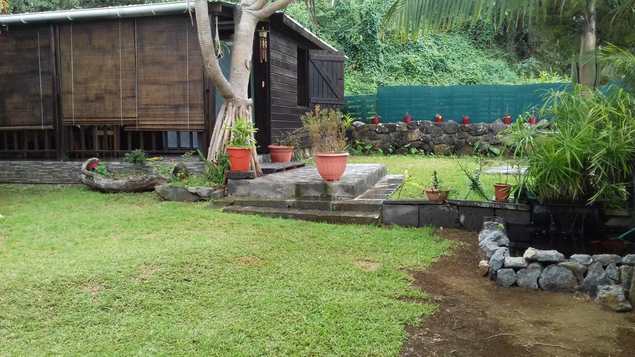 Ferme Lebon Papillon Le Chalet Kayamb Le Tampon Exterior photo